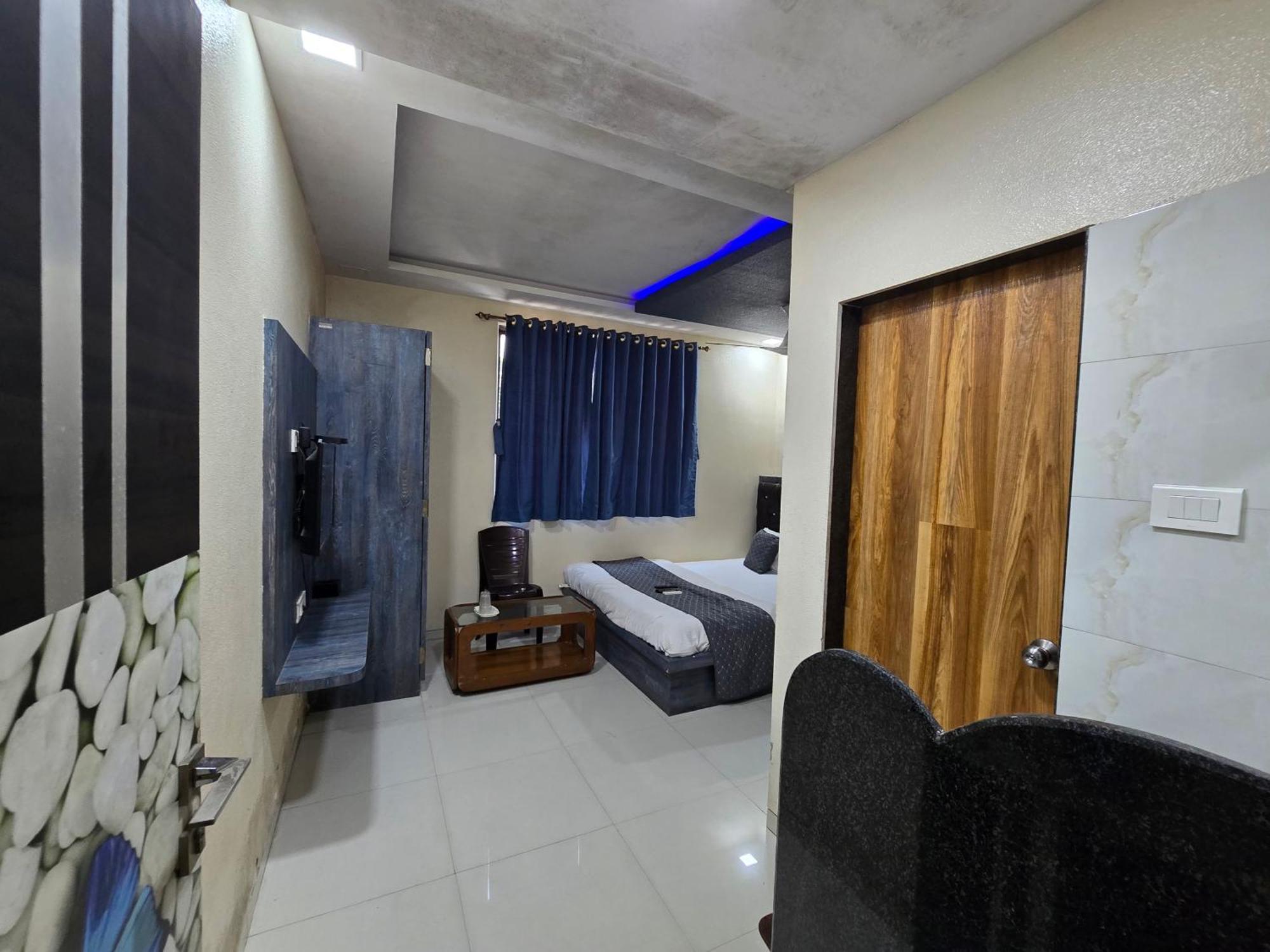 Hotel Mari Aai Residency Navi Mumbai Bilik gambar